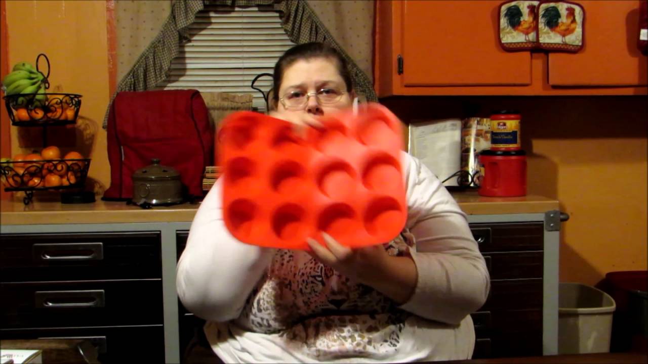 BakeMaster 12 Cup Silicone Muffin & Cupcake Pan Review
