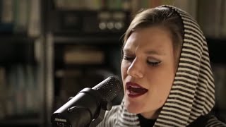 Trixie Whitley - Hourglass - 2/2/2016 - Paste Studios, New York, NY chords