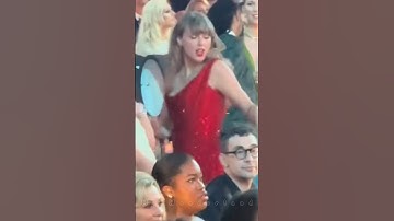 Taylor Swift Dancing for Billie Eilish Birds of a Feather at The Grammys #taylorswift #billieeilish