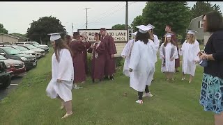 Walking through the past, Boardman High School seniors return to visit elementary schools