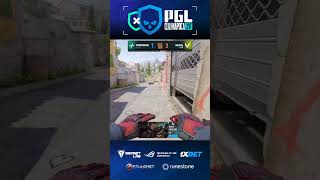 1v4 NINJA — Jame SNEAKS IN AND DEFUSES #pgl #clujnapoca #cs #cs2 #clutch