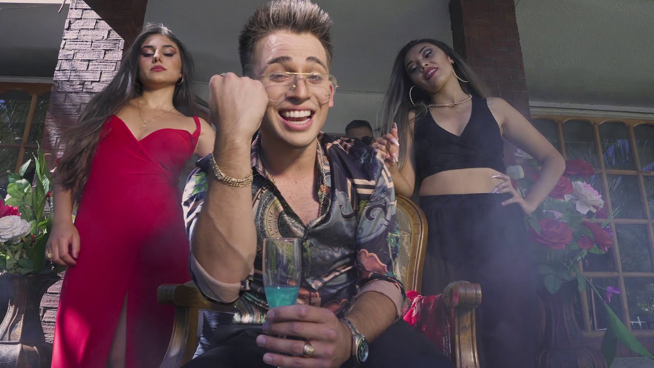 RADOBAN - CALLEJERO Y ELEGANTE - Video Official (Prod by Los de la Magia)