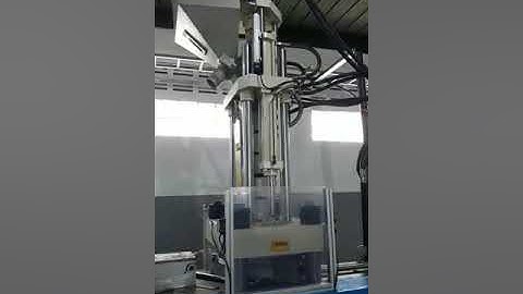 Video of Shoe sole production process by Double Sliding Vertical Injection Molding Machine.mp4