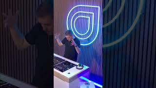 One hour. Matt Fax. Pure energy ⚡