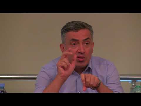 შეხვედრა სკოლის მოსწავლეებთან