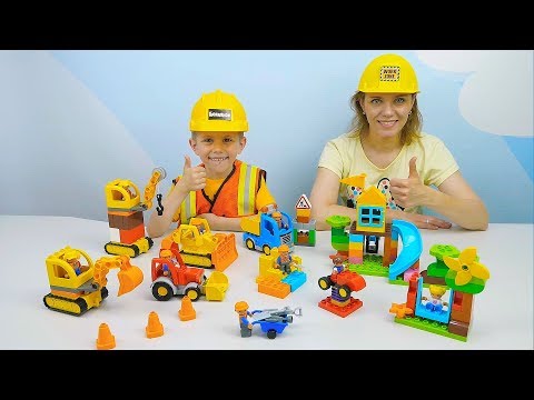 Видео: Строители LEGO DUPLO и Даник строят детскую площадку - Развивающее видео для детей