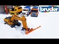 BRUDER toys SNOW in the bruder world - excavator with plow!