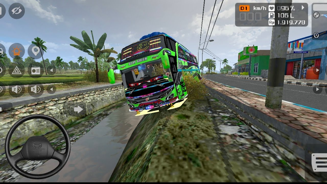 bus telolet Darka hampir masuk sungai 