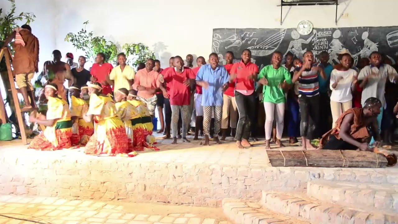 Okukomaga Folk Song. by Mumsa high school.