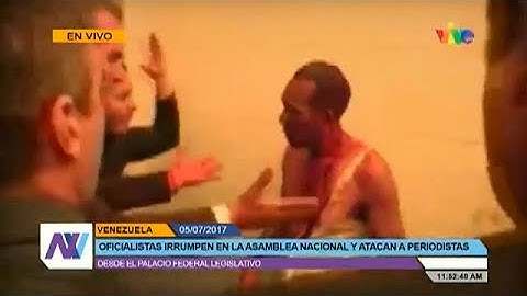 Venezuela: protesters storm National Assembly