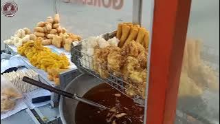 bukan usaha musiman 7 macam gorengan di sajikan di gerobak ini | street food