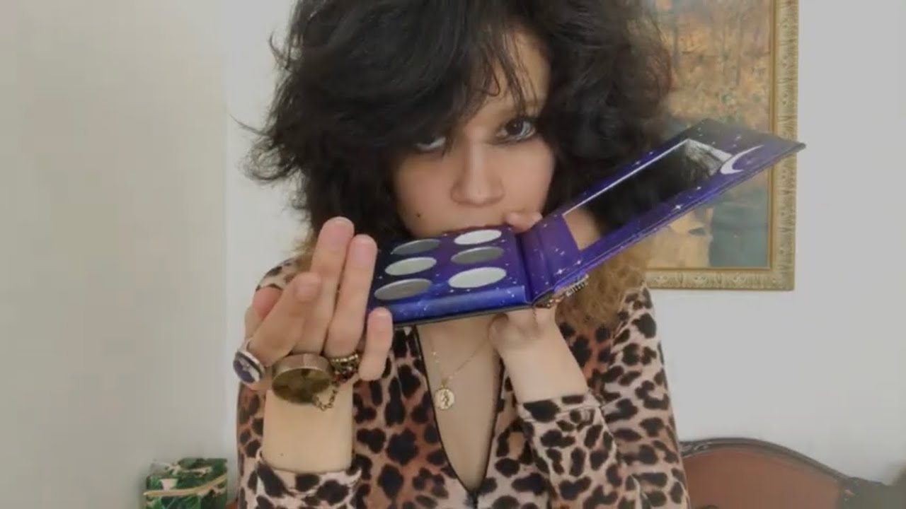 ASMR~ 80s Coca BFF Does Your Makeup