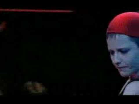 The Cranberries - Waltzing Back " Live In London "