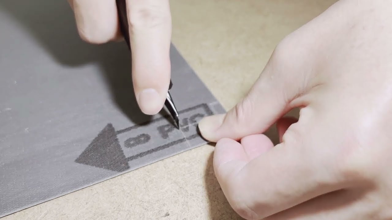 【サンゲツ フロアタイル】99%失敗なしで誰でも簡単に切る方法