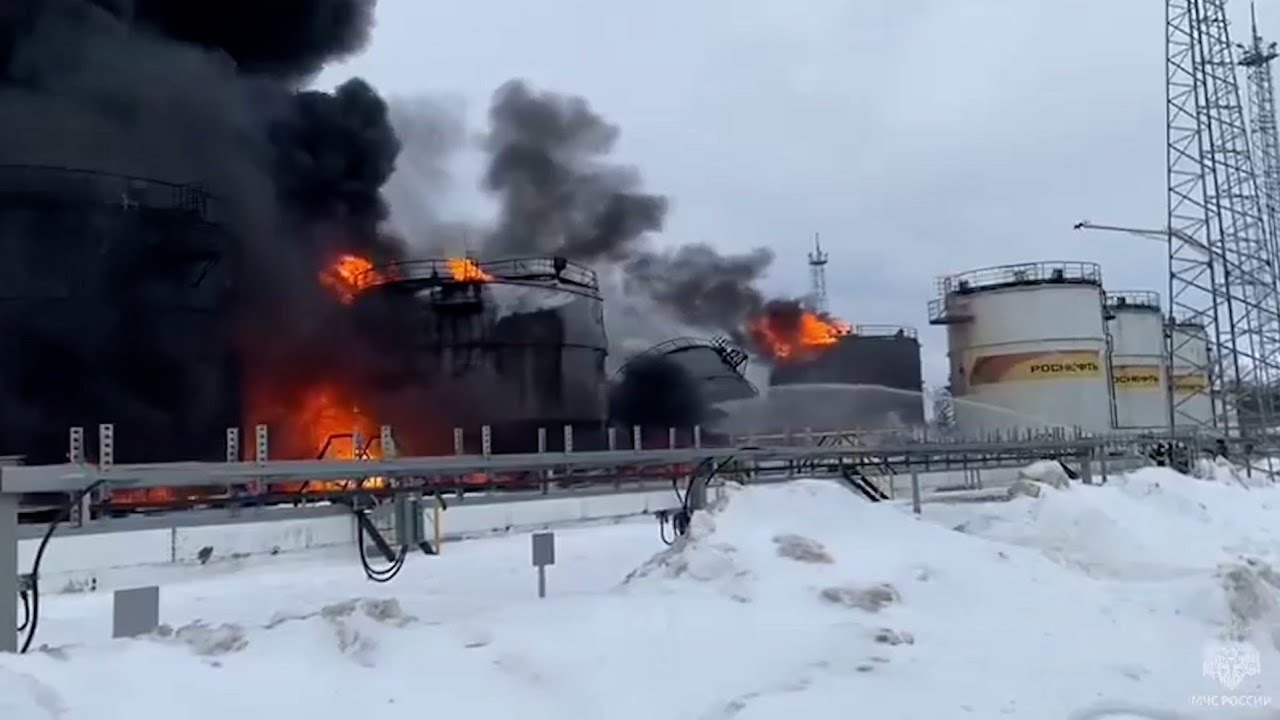 UKRAINE igabye ibitero bya drone zirenga 200 icyarimwe kuri PETROL y ...