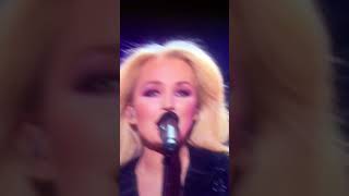 Video thumbnail of "Party voice Jessica Andersson"