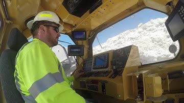 T1255III Single-Sided Direct DriveTerrain Leveler SEM - Video Four