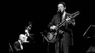 Watch John Pizzarelli Here Comes The Sun video