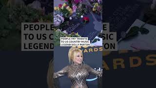 Fans pay tribute to US country music legend Dolly Parton | AFP