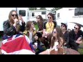 Capture de la vidéo Glastonbury 2013 - Haim And Palma Violets At Glastonbury - 'Este Almost Fucking Died'