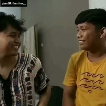 STORY WHATSAPP 30 DETIK NGAGAK.:status wa sahabat lakna