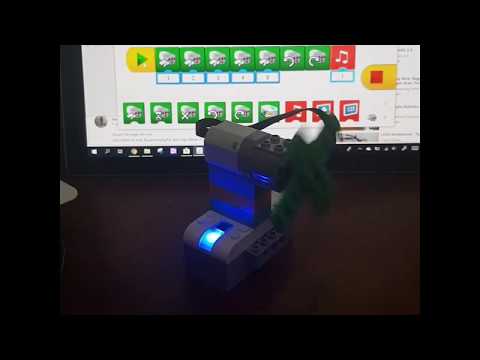 PrimeCuber is a robot that can be built from a single LEGO® Education SPIKE™ Prime set (45678-1) to . 
