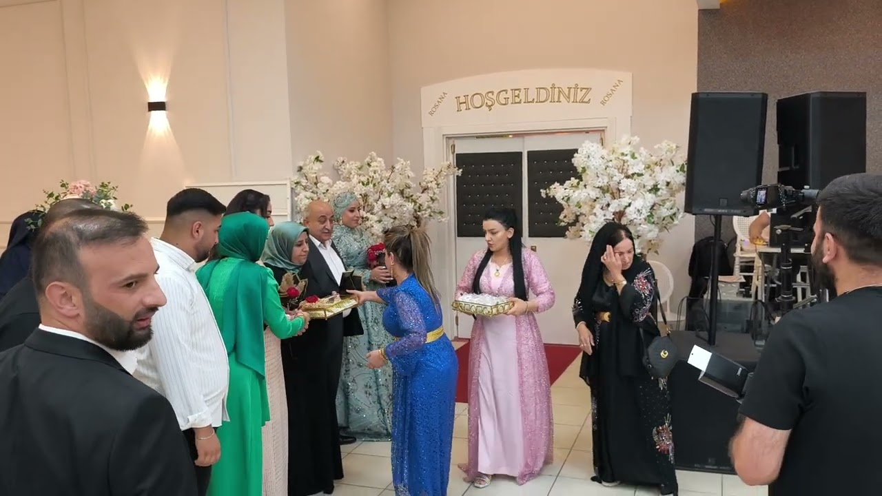 Betül Nişan Giriş