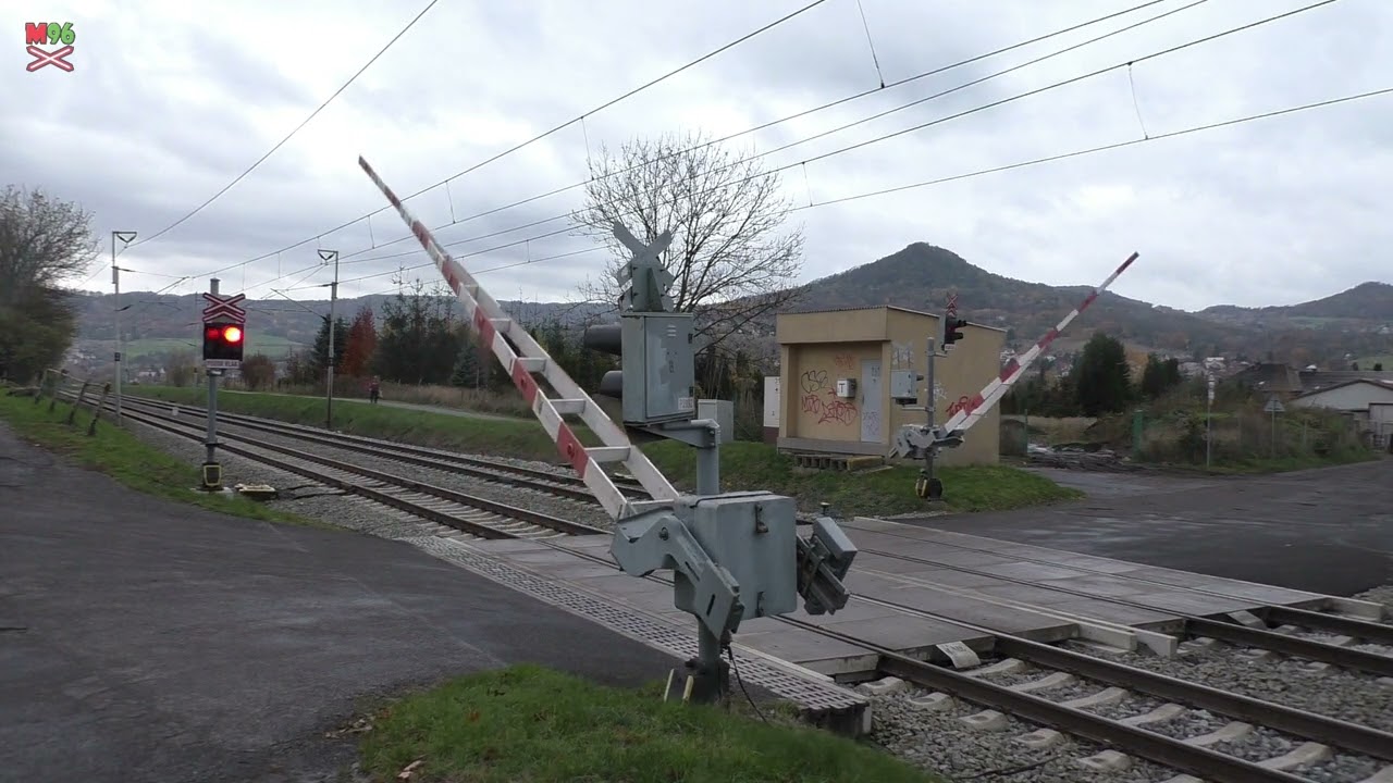 Železniční přejezd Křešice u Děčína #3 [P2992] - 17.11.2023 / Czech railroad crossing