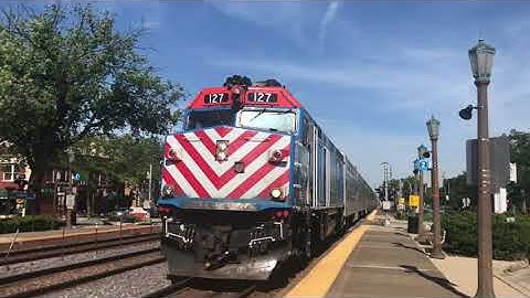 Railfanning In Elmhurst 6/20/22