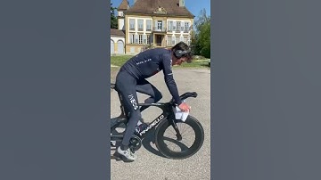 Geraint Thomas on his Pinarello TT bike