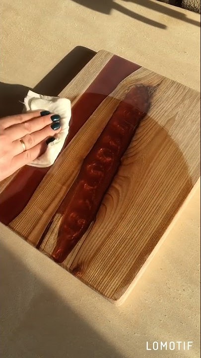 Разделочная доска. Вяз 🌳 и эпоксидная смола. - YouTube