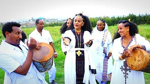 Tsgereda Demewoz - BAHLNA  / New Ethiopian Music (Official Music Video)