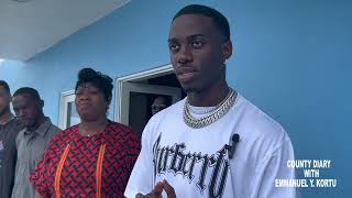 AMERICAN INTERNATIONAL TIMOTHY WEAH RECEIVE A RAISING WELCOME IN LIBERIA WEST AFRICA