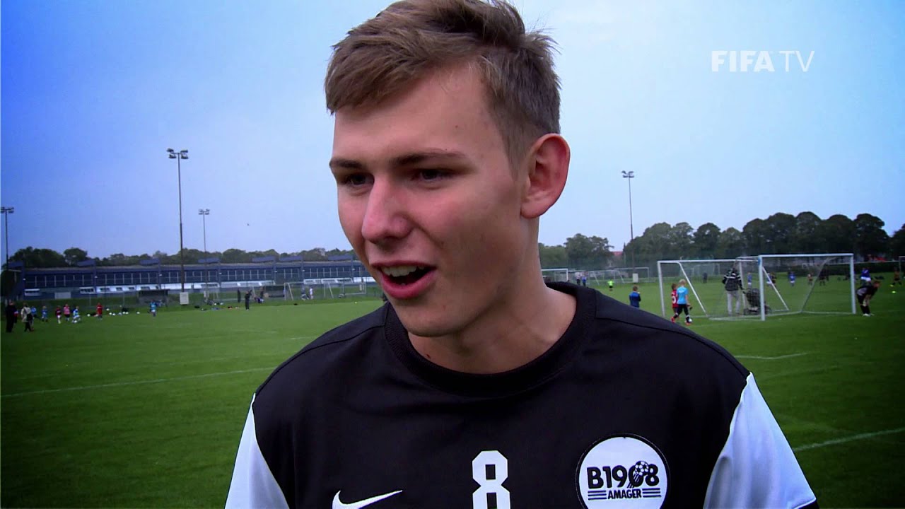 How the FIWC champion lives