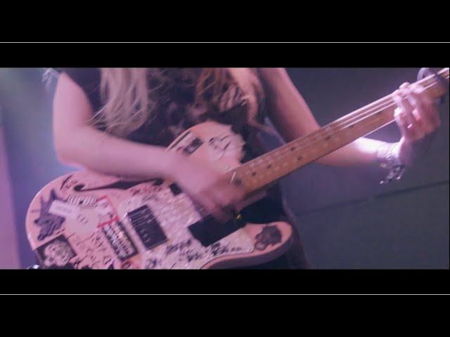 街人 / イヤホンの音楽はわたしを救ってくれなかった イヤホンの