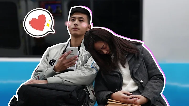 Falling Asleep on Strangers on the Subway | Prank - DayDayNews