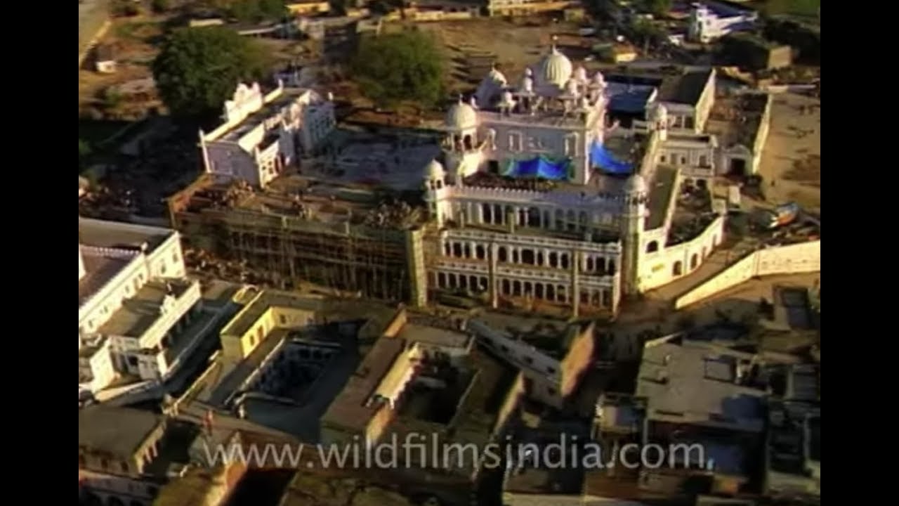 nepal flag Gurudwara Kila Shri Anandpur Sahib | Home to Virasat-e-Khalsa