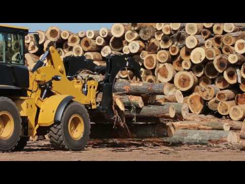 Cat® Sorting Grapple Attachment at Work