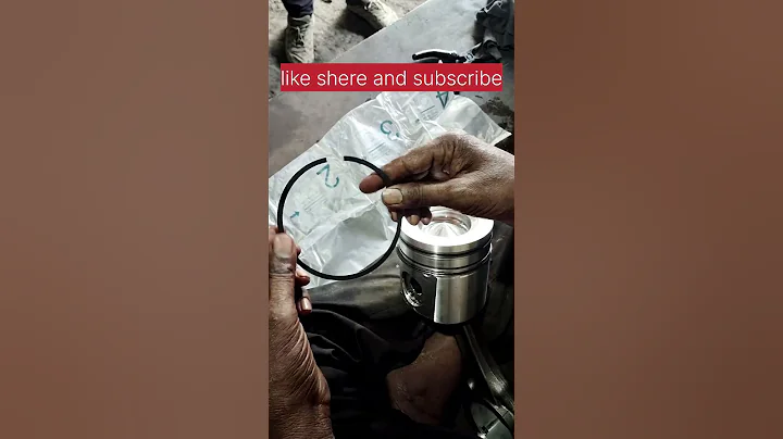 Cummins engine piston ring fitting #vairal #chandmachanic #tranding #shortvideo