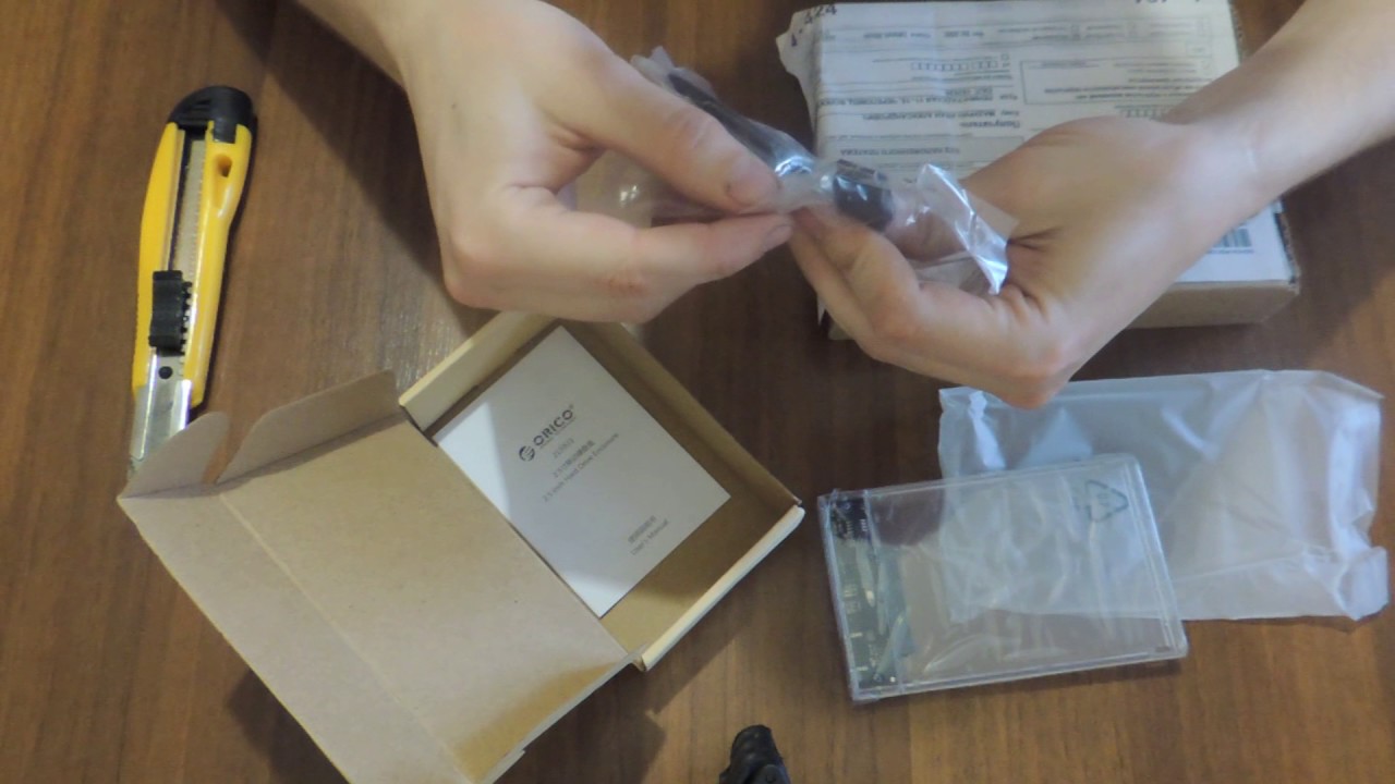 распаковка: micro SD, док станция для HDD, кнопки, Т-конекторы.