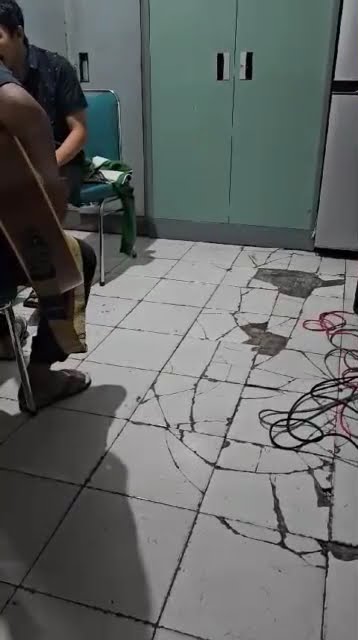 Lagu Gigi Kepastian Yang Ku Tunggu Akustik Videonya Gakeliatan