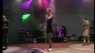 Garbage -  Queer (Live) at Loreley 98