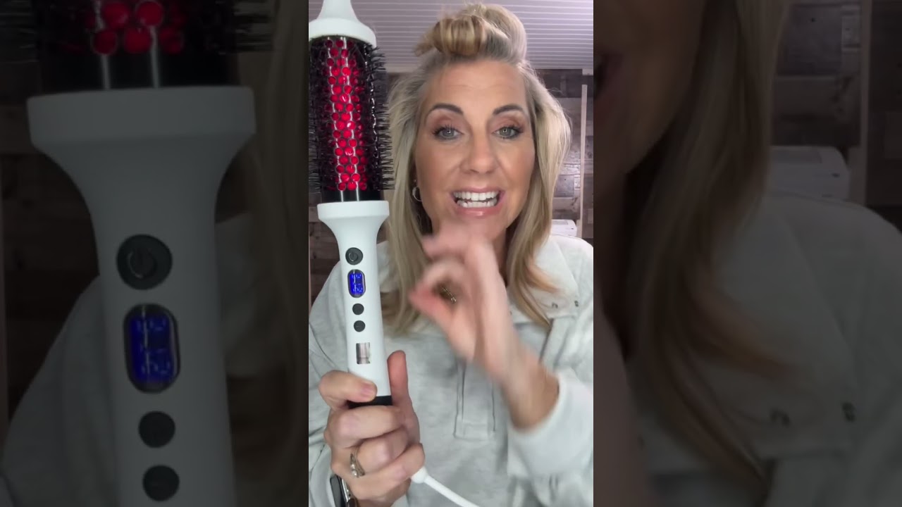 Давайте создадим прическу с укладкой феном!