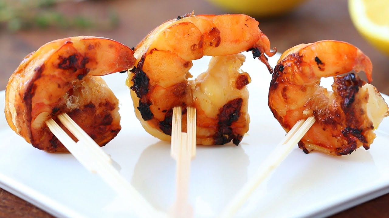 Grilled shrimp marinated with lemon and soy sauce recipe | BuonaPappa