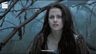 Snow White and the Huntsman: The Huntsman changes sides HD CLIP