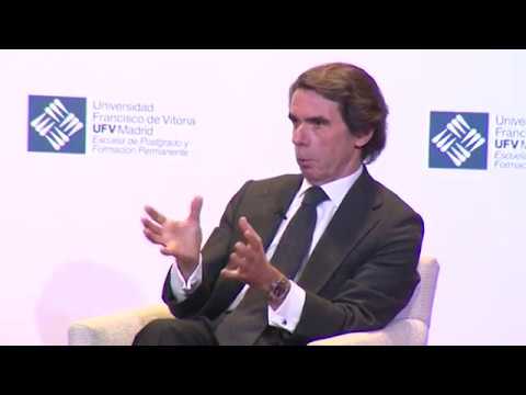 José María Aznar advierte: "Estamos en situación de máximo riesgo"