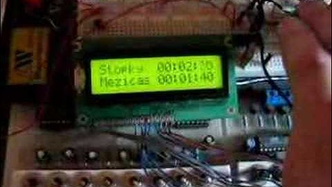 PIC16f877 microcontoller and LCD - demo
