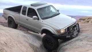 The Herd crossing the Golden Crack (Moab)