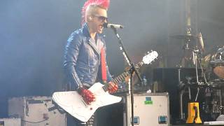 30 Seconds to Mars - Attack (Download Festival 2010)