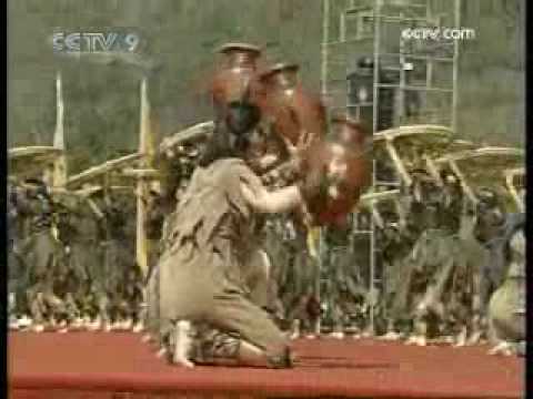 Chinese pay homage to Yellow Emperor